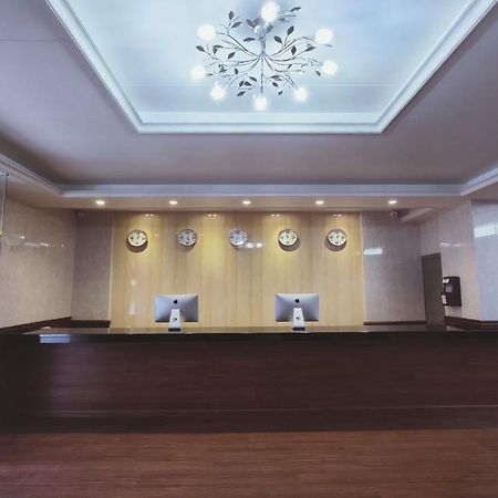 Hotel Nueva Europa Торедембара Екстериор снимка