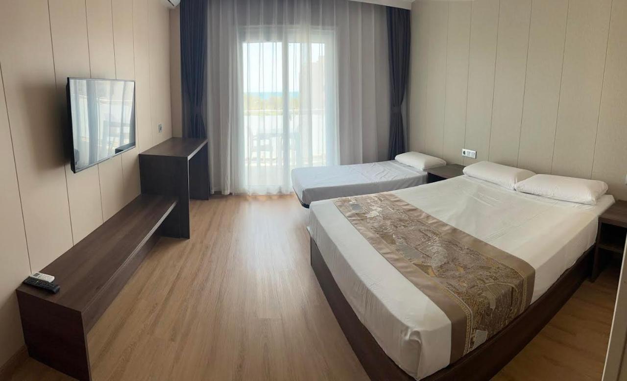 Hotel Nueva Europa Торедембара Екстериор снимка